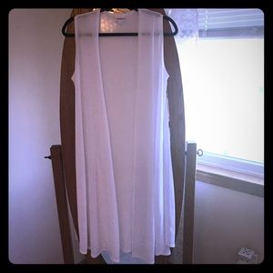 Lularoe Joy vest in excellent cond cute for spring